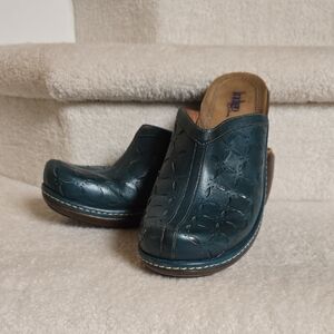 Womens Clarks Teal Blue Leather Clogs